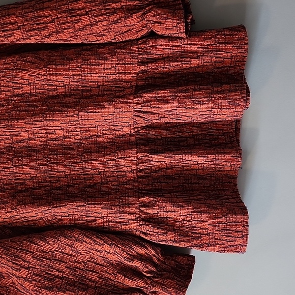 RO & DE PEPLUM TOP - Picture 4 of 5